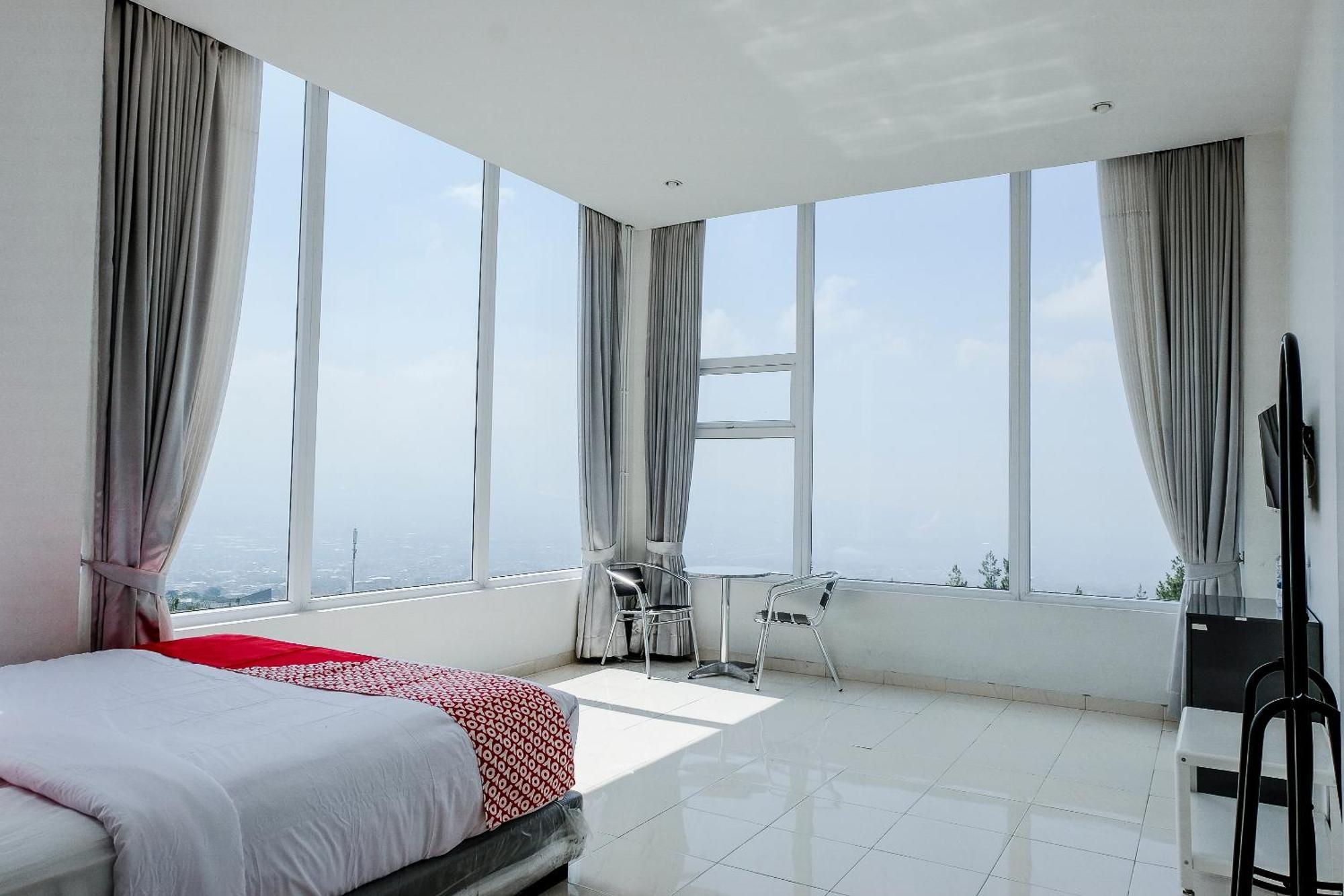 OYO 1194 Villa Bukit Panderman Residence Batu  Exteriör bild