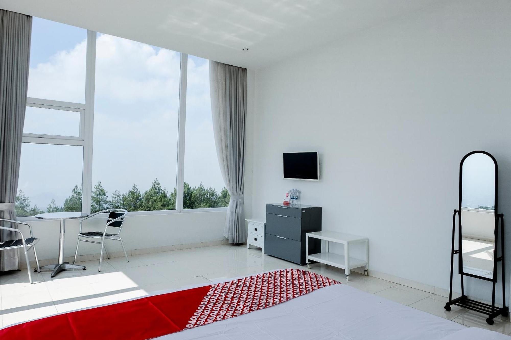 OYO 1194 Villa Bukit Panderman Residence Batu  Exteriör bild